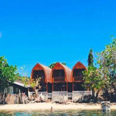 Bunaken 18 Diving Resort and Cafe