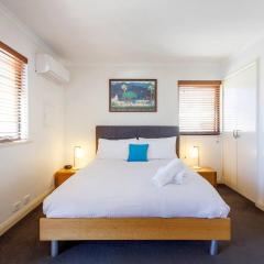 Suffolk Villa Fremantle On Your Doorstep Location