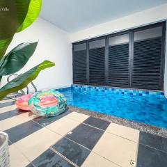 Kak Tini's Indoor Pool Villa