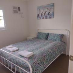 Ocean Breeze Apartments Hervey Bay