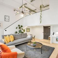 Historic & Designer Loft Style Apt+Parking Pool