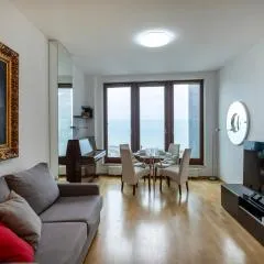 Seatowers Sailor Apart