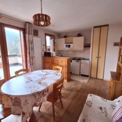 Apartment with terrace in a chalet