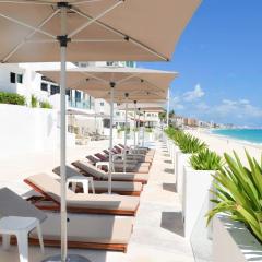 Recien remodelado estudio en la playa, piscina, gimnasio, spa 4D