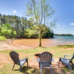 Starr Rental on Lake Hartwell Deck and Water View!