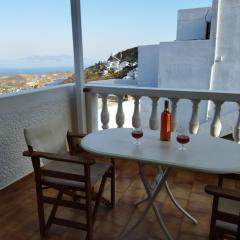 ANATOLI ROOMS SERIFOs