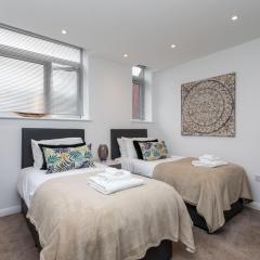 Studio Flat in the Heart of Crawley- Apartment 5