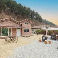 춘천 숲속 작은 집 펜션