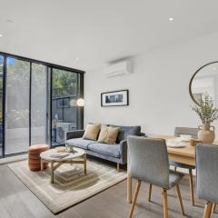 Sophisticated 2-Bed by St Kilda Botanical Gardens