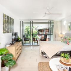 Belle Escpaes Drift Beachfront Resort Suite 3401