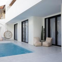 Casa Z - Seminyak 3BR Villa with Private Pool