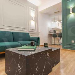 Newly refurbished glamorous flat in the center by REMS