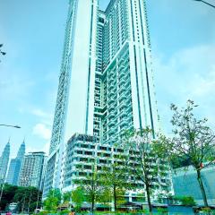 Voyage Bedroom, The Luxe Colony