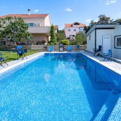 Nice Apartment In Sukosan With Wifi