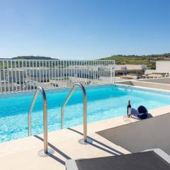 Beautiful Views With Huge Pool In Mosta Penthouse