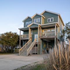 OBX Landing - Ocean Views, Walk to the Beach, KDH MP 7.5