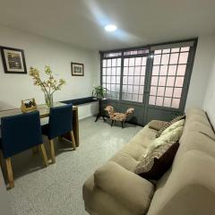 loft central, cerca a laureles GUARDA MELETAS GRATIS!!