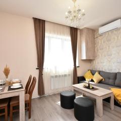 Yellow melange apartment on Teryan 8