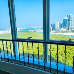 Huge water front 1BR Apt with 2 Sofa Beds+King Bed in Alreem Island