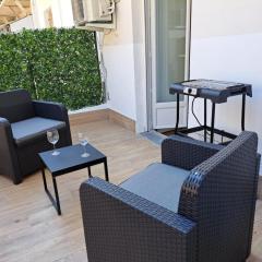 Studio coin nuit terrasse à 5 minutes de la plage N1