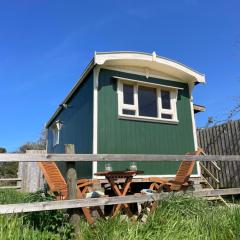 Miners_meadow self contained Shepherds hut