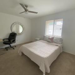 Room in Remodeled CSTAT Condo!