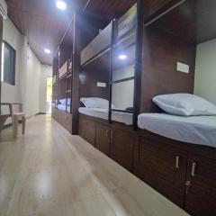 Ayat Dormitory Asalpha Metro
