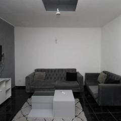Studio meublé à Douala, Bonapriso - rue des impôts