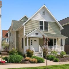 Charming Cottage Prime Location 3BR