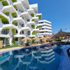 Ella ZigZag Apartament cu piscină și parcare!