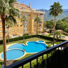 Bonito apartamento en Denia con piscina y vistas