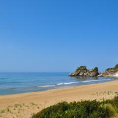 Studio Apartment above Pelekas beach no 1