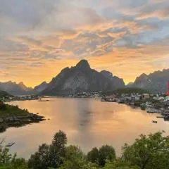 Drenghaugen - house with fabulous sea and mountain view