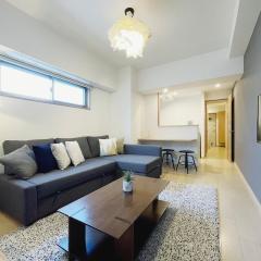 bHotel 560 Comfy Elegant 1BR apartment for 4 people