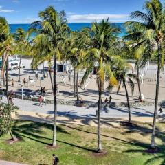 NEW Amazing large 3BR direct oceanfront Penthouse On Ocean Drive!!