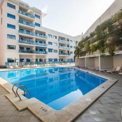 BAHIA DE ALICANTE - ADULTS ONLY - Cosy flat near the beach with communal pool and free WiFi