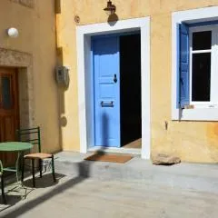 Vori`s blue door country house