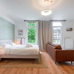 Renovated Chic Studio 5 Min to City Center