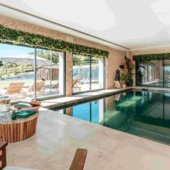 Superbe Villa avec piscine intérieure chauffée