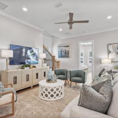 Steps to Ice Plant in Historic St Aug Upscale