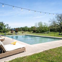 Upstay - Family Farmhouse in Southwest Austin