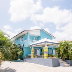 Villa & 2 Appartementen 20-24 pers zwembad, gym, strand 7 min