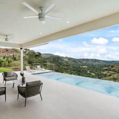 Mountaintop 4-Bedroom with Pool Huge Views