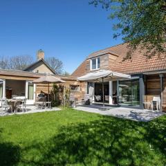 Hello Zeeland - Villa Jhr de Casembrootplein 23