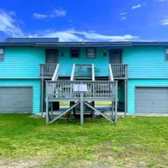 Beach Hut - Half Duplex Just a Few Blocks to Sand Shore and Jetty Park