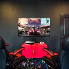 Amazing 8br w pool theater game room by Disney