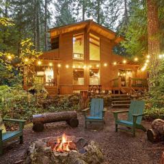 ZigZag Basecamp · Cozy Cabin Perfect for Nature Escapes w/ Hot Tub