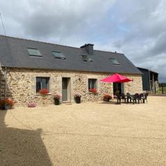 Maison en pierre à la campagne