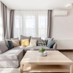 Bright Top Floor Home with Parking