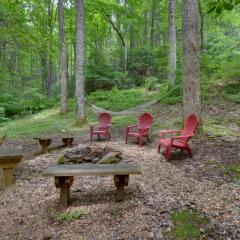 Cozy Blairsville Cabin 2 Mi to Vogel State Park!